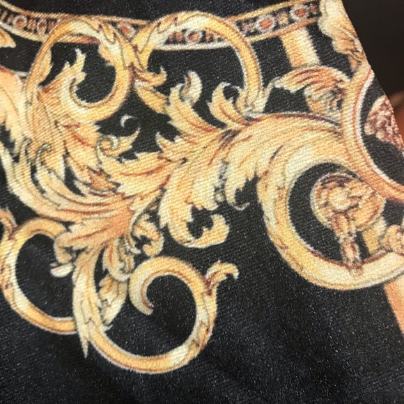 Velvet jacket - Picture 2 of 3